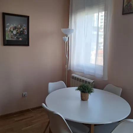 Angela With 2 Balconies Apartament Belgrad