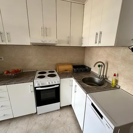 Angela With 2 Balconies *