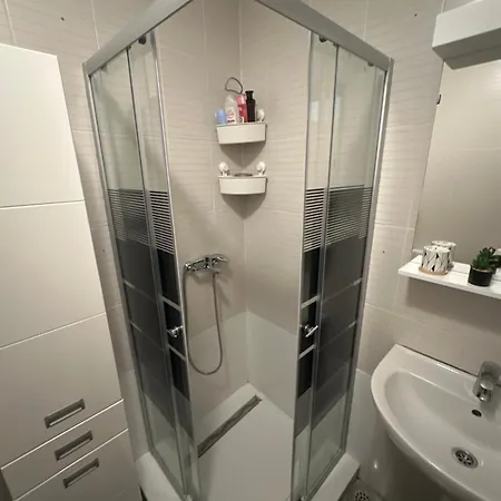 Angela With 2 Balconies Apartament *