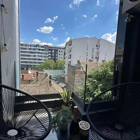 Apartament Angela With 2 Balconies