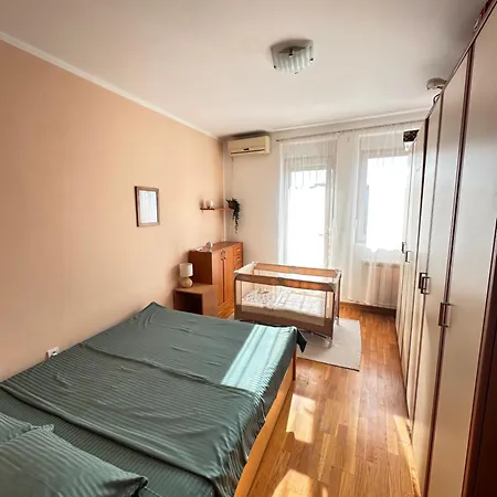 Angela With 2 Balconies Apartament